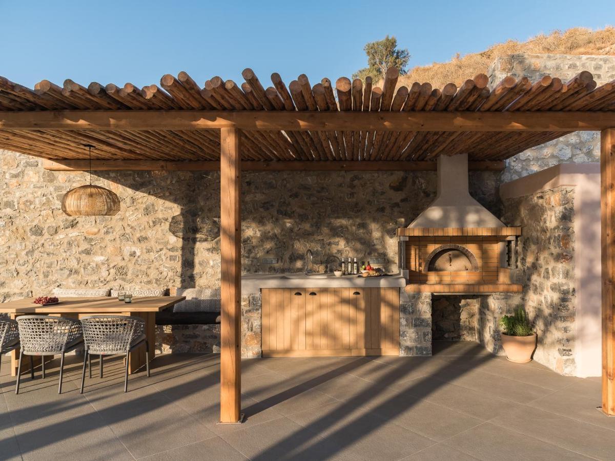 Isla Beach House, A Timeless Retreat, By Thinkvilla Damnoni Exterior foto