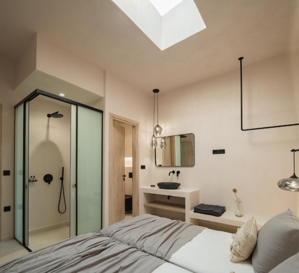 Isla Beach House, A Timeless Retreat, By Thinkvilla Damnoni Exterior foto