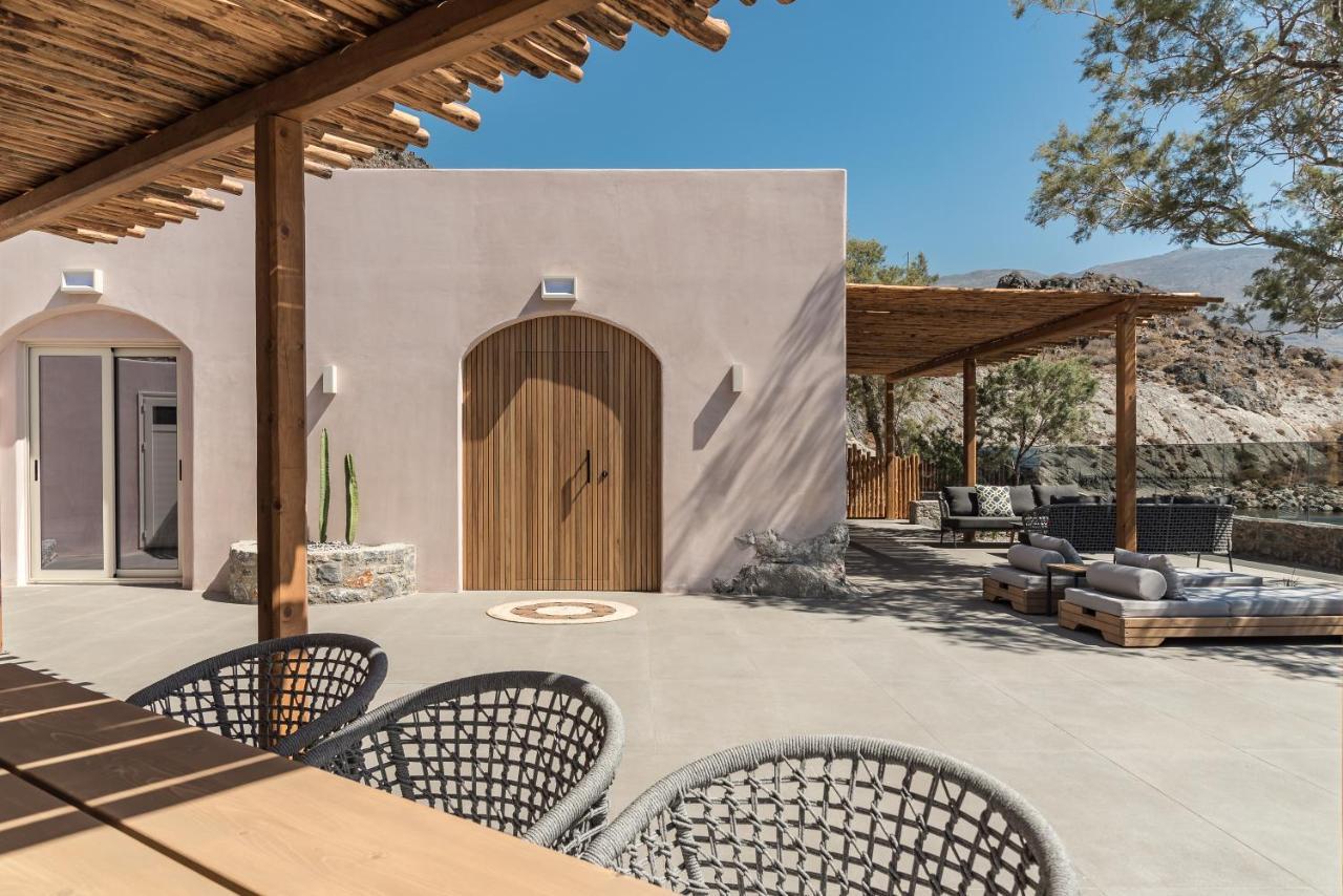 Isla Beach House, A Timeless Retreat, By Thinkvilla Damnoni Exterior foto