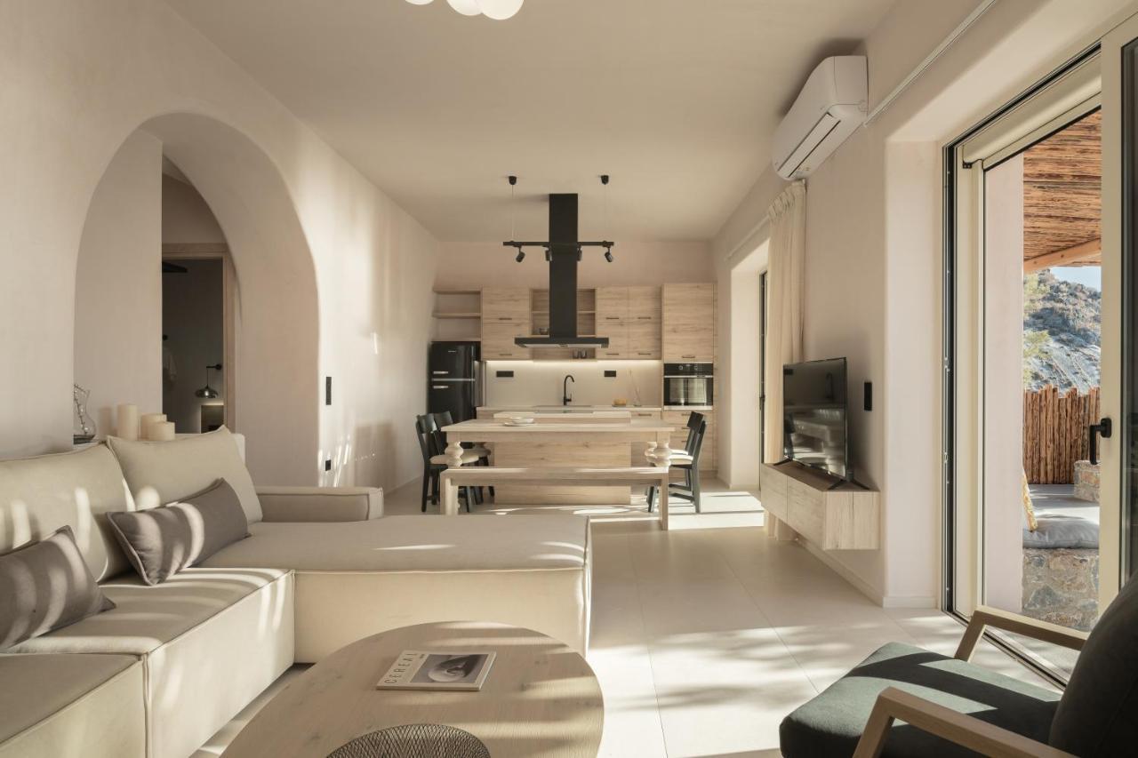 Isla Beach House, A Timeless Retreat, By Thinkvilla Damnoni Exterior foto