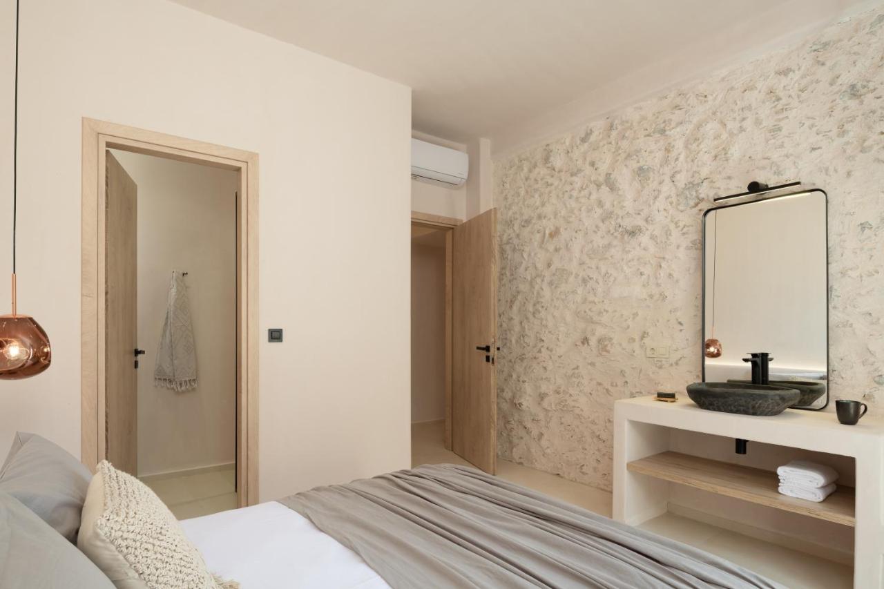 Isla Beach House, A Timeless Retreat, By Thinkvilla Damnoni Exterior foto